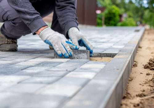 Außenanlagen gestalten: Von der Terrasse bis zum Gartenanschluss
